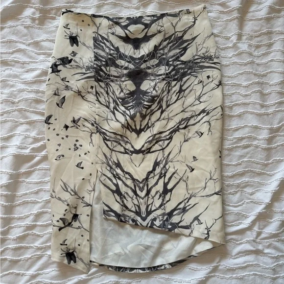 HAUTE HIPPIE | Short Side Gather Printed Silk Skirt - XS - Picture 2 of 5